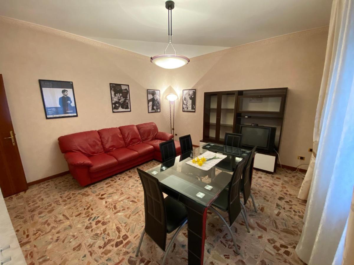Residence Accordeon Castelfidardo Luaran gambar